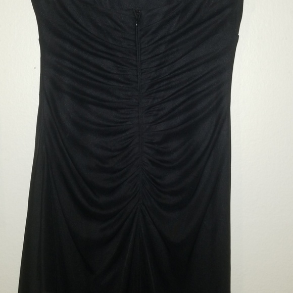 Black dress - Picture 4 of 4